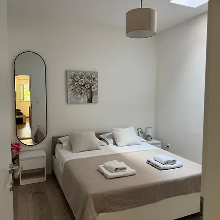 Laganini Apartament *