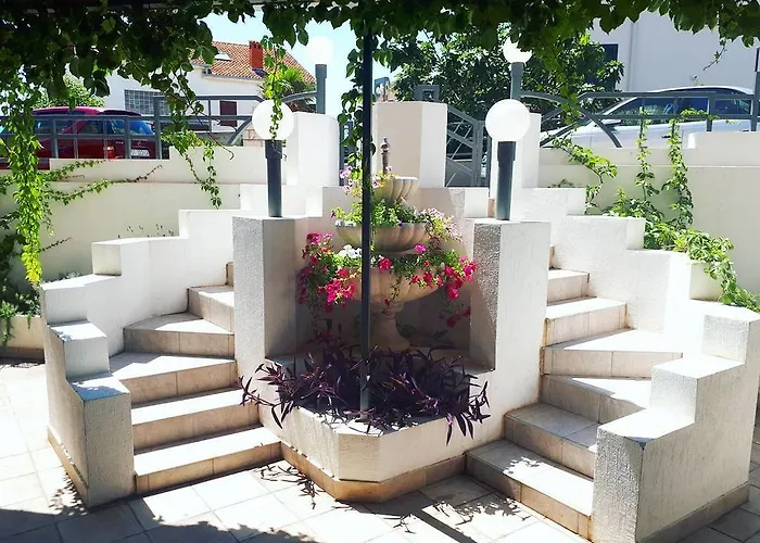 Apartment Laganini *