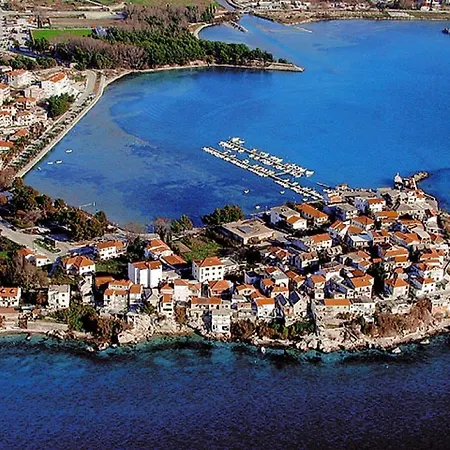 Laganini شقة سبليت